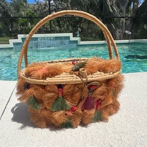 Vintage Raffia Oval Coiled Basket with Lid & Handle Trinket Box Unique B…